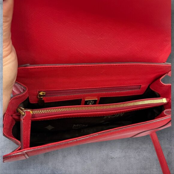 MCM  Red Leather Crossbody bag - Picture 7 of 8